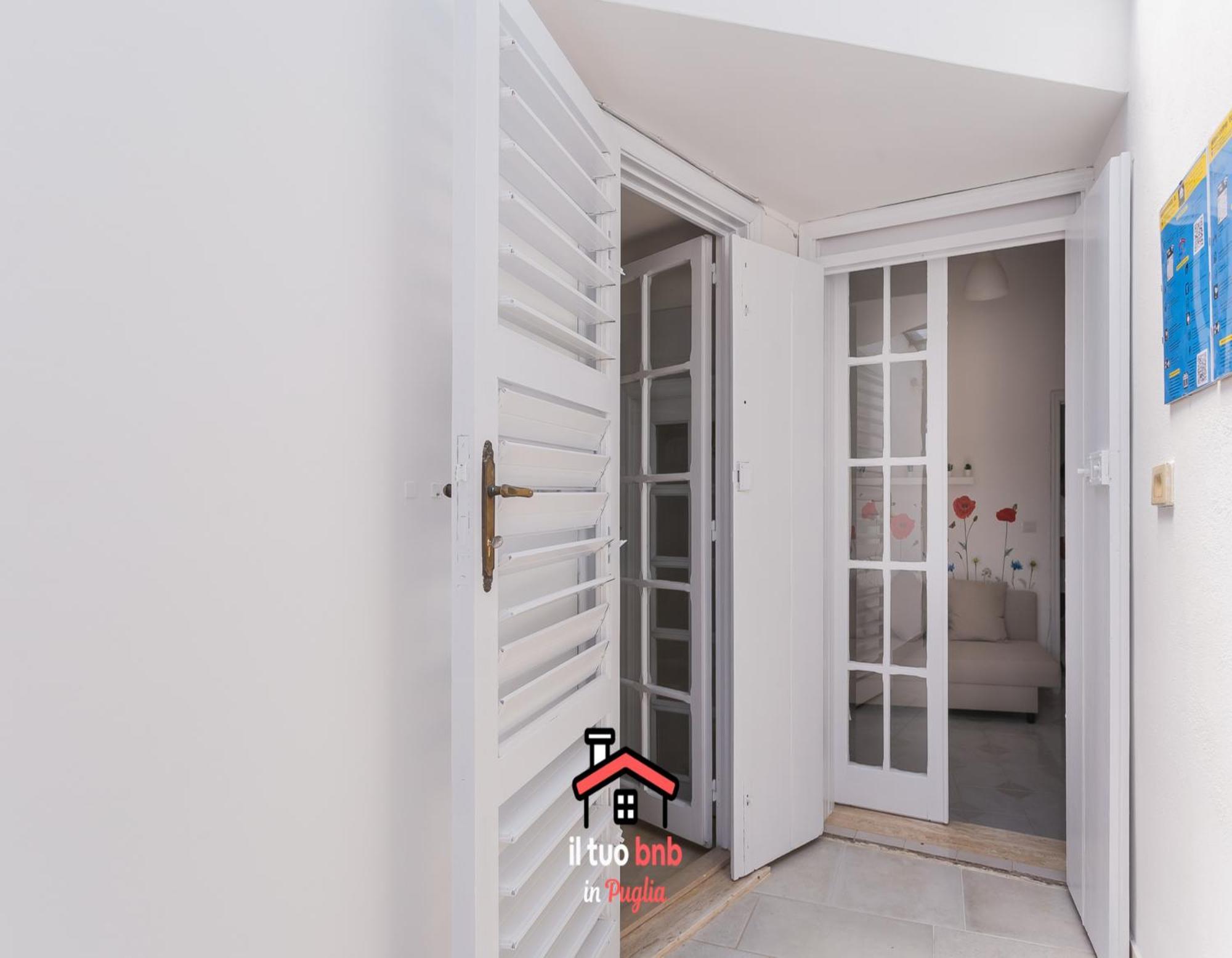 Casa Bianca Bnb,Big Terrace,10 Min Airport Beaches Bitonto Exterior photo